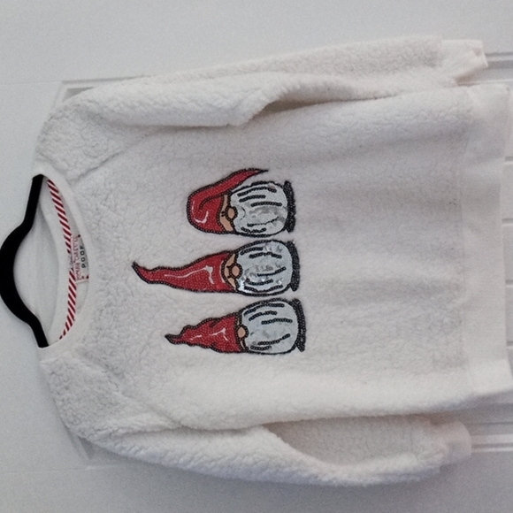 Too small - Picture 1 of 1